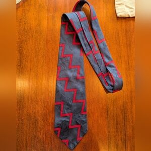 Polo Ralph Lauren Made-in-USA Royal Artillery Zig Zag Silk Tie Navy & Red